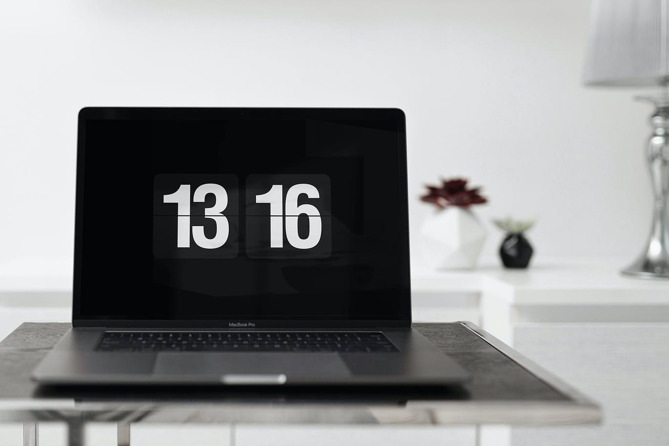 MacBook Pro Responsive Mock-Up — Teletype
